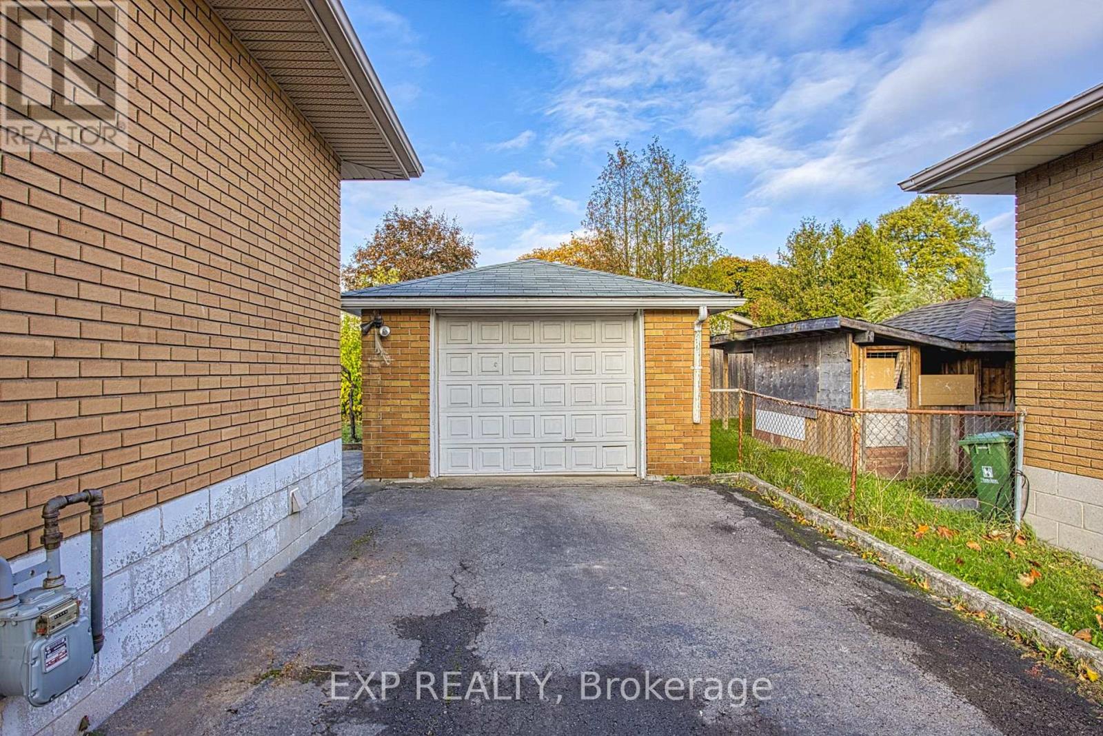 40 Purdy Crescent, Hamilton, Ontario  L9A 3B3 - Photo 36 - X12507318