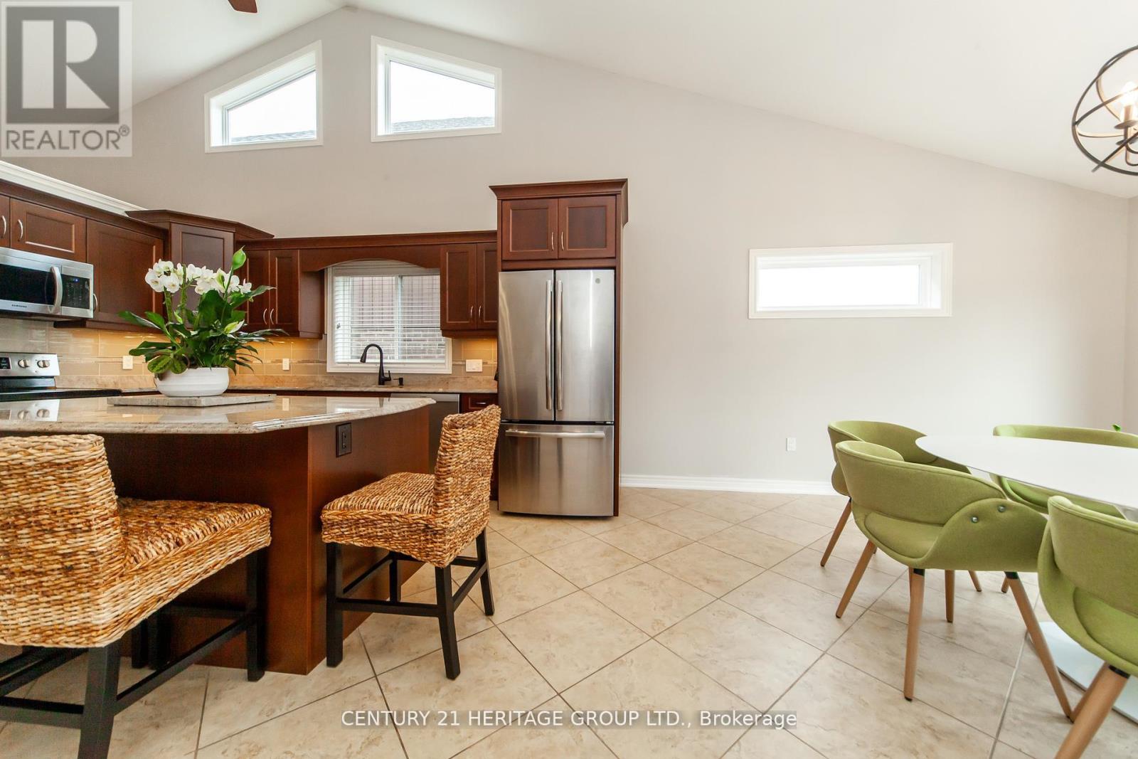 5826 Fiddlehead Lane, Niagara Falls, Ontario  L2H 0E9 - Photo 13 - X12507322