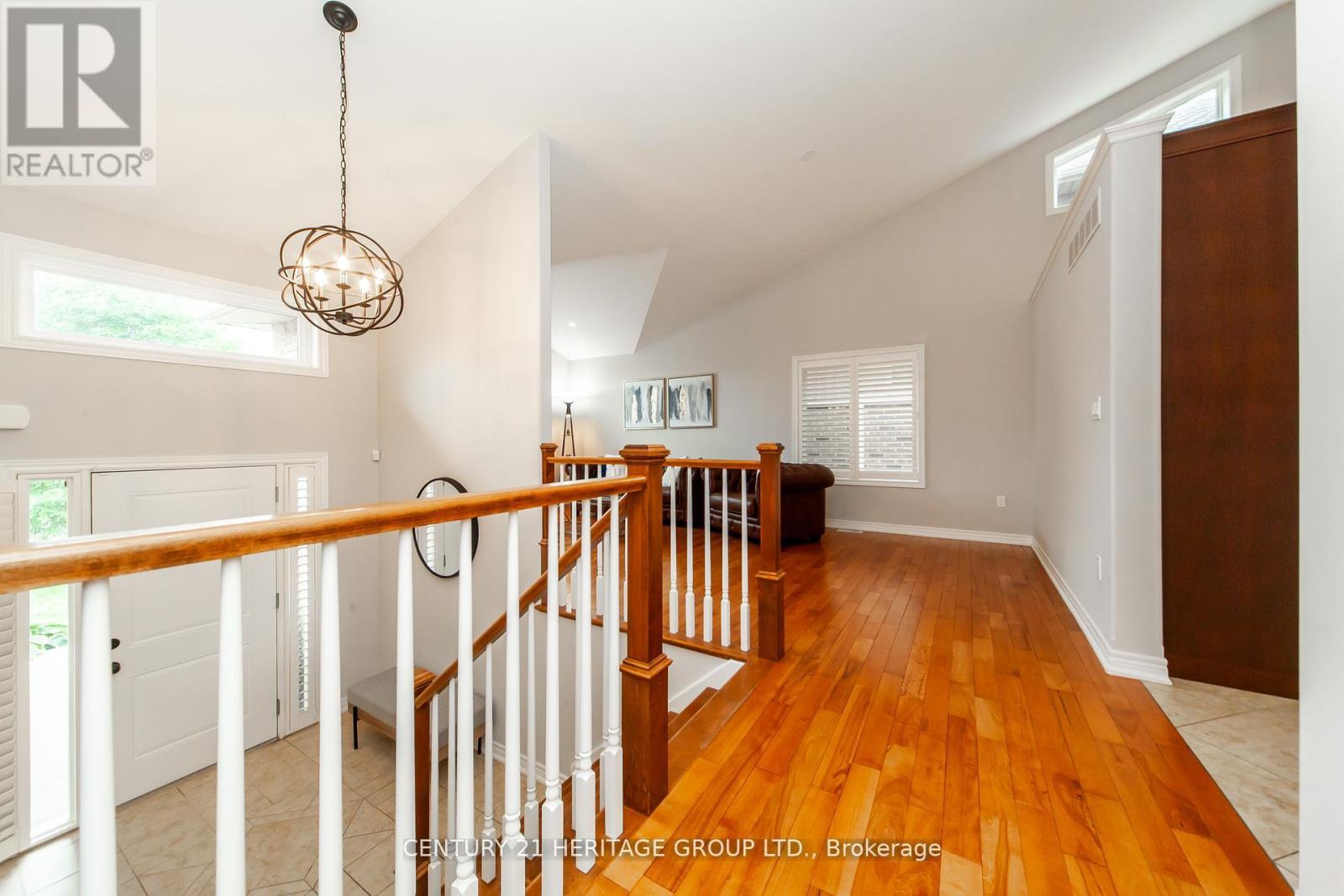 5826 Fiddlehead Lane, Niagara Falls, Ontario  L2H 0E9 - Photo 4 - X12507322