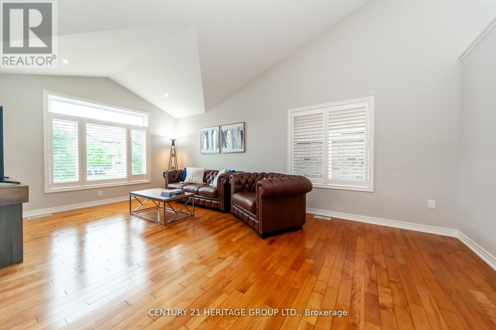 5826 Fiddlehead Lane, Niagara Falls, Ontario  L2H 0E9 - Photo 5 - X12507322