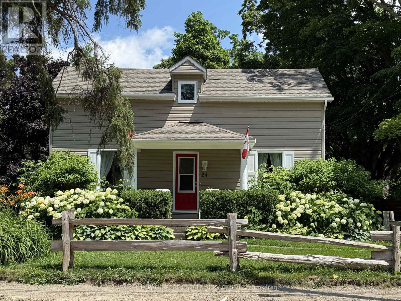 24 LOUISA STREET W, Blue Mountains, Ontario