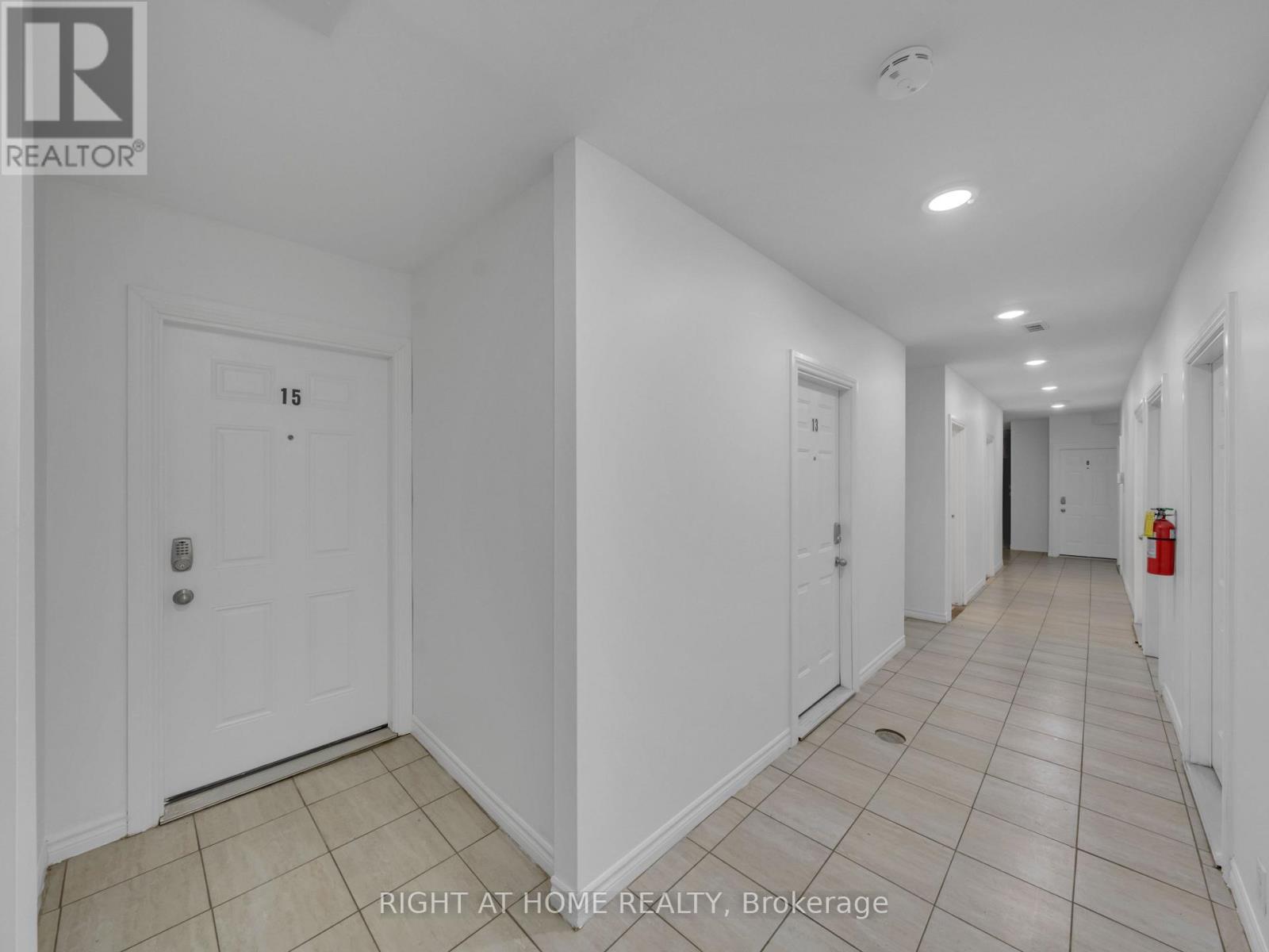 7 - 279 Drouillard Road, Windsor, Ontario  N8Y 2P4 - Photo 20 - X12507476