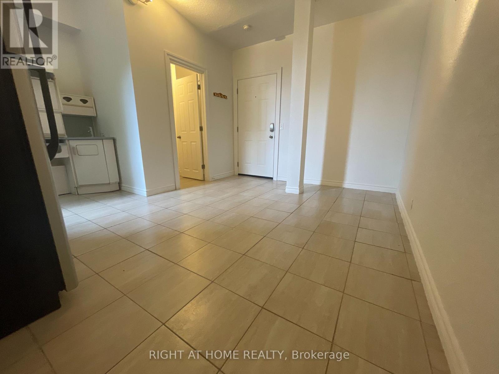 7 - 279 Drouillard Road, Windsor, Ontario  N8Y 2P4 - Photo 4 - X12507476