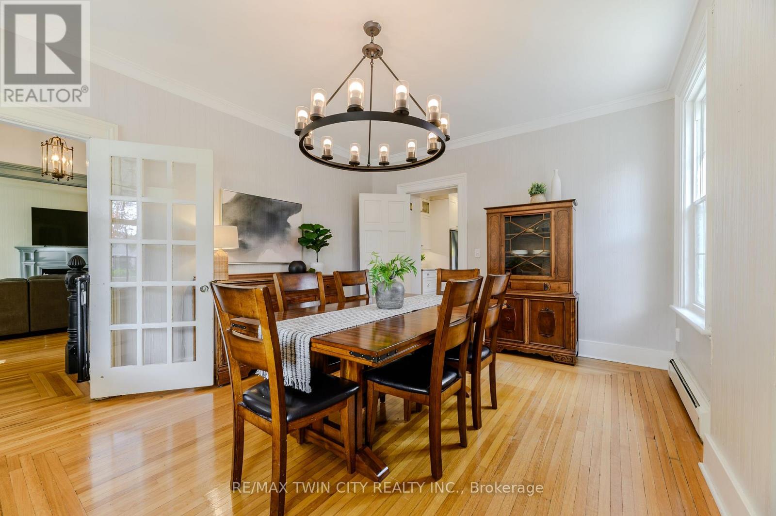 35 Egerton Street, Brantford, Ontario  N3T 4L4 - Photo 10 - X12507508