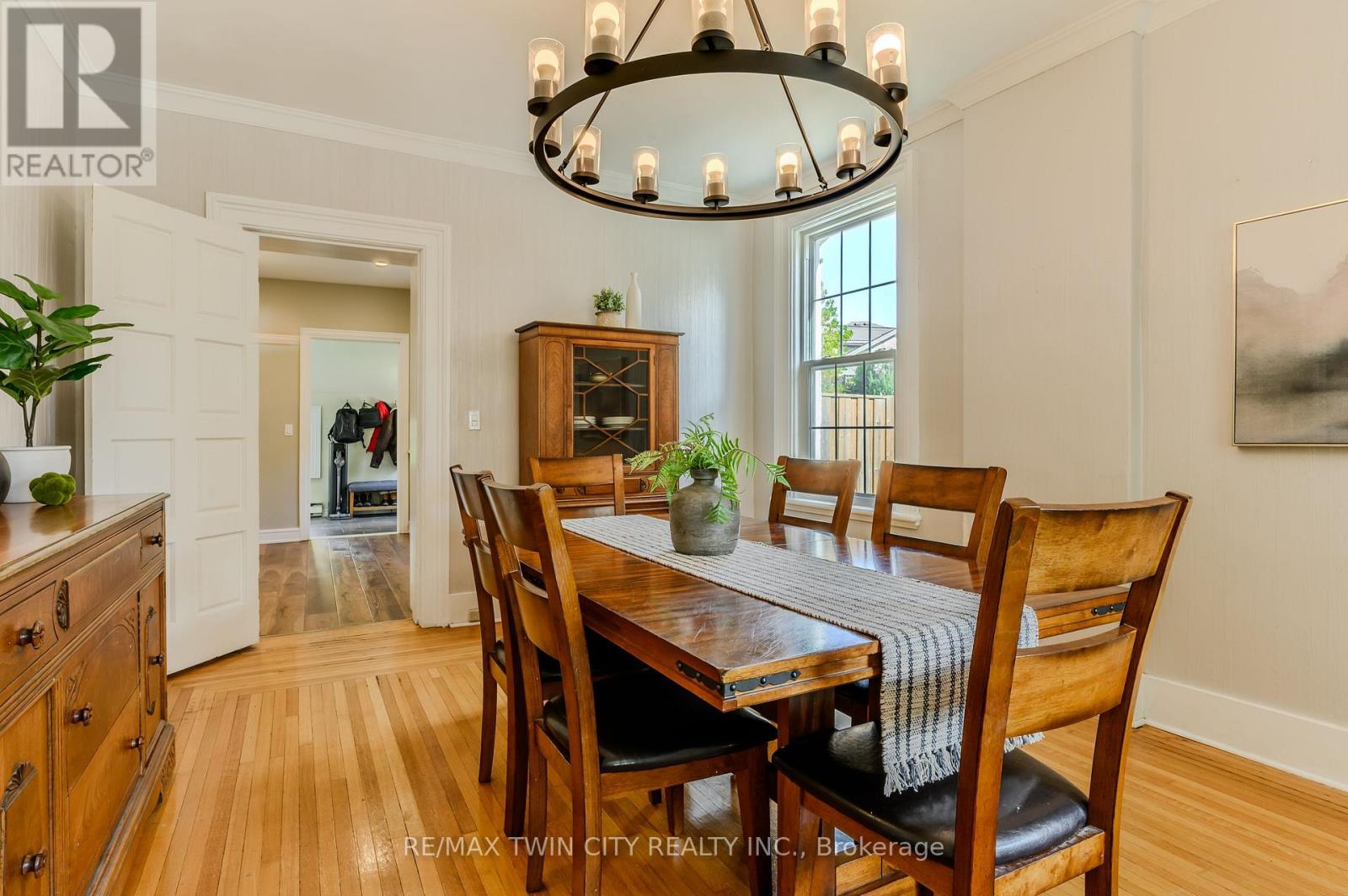 35 Egerton Street, Brantford, Ontario  N3T 4L4 - Photo 11 - X12507508