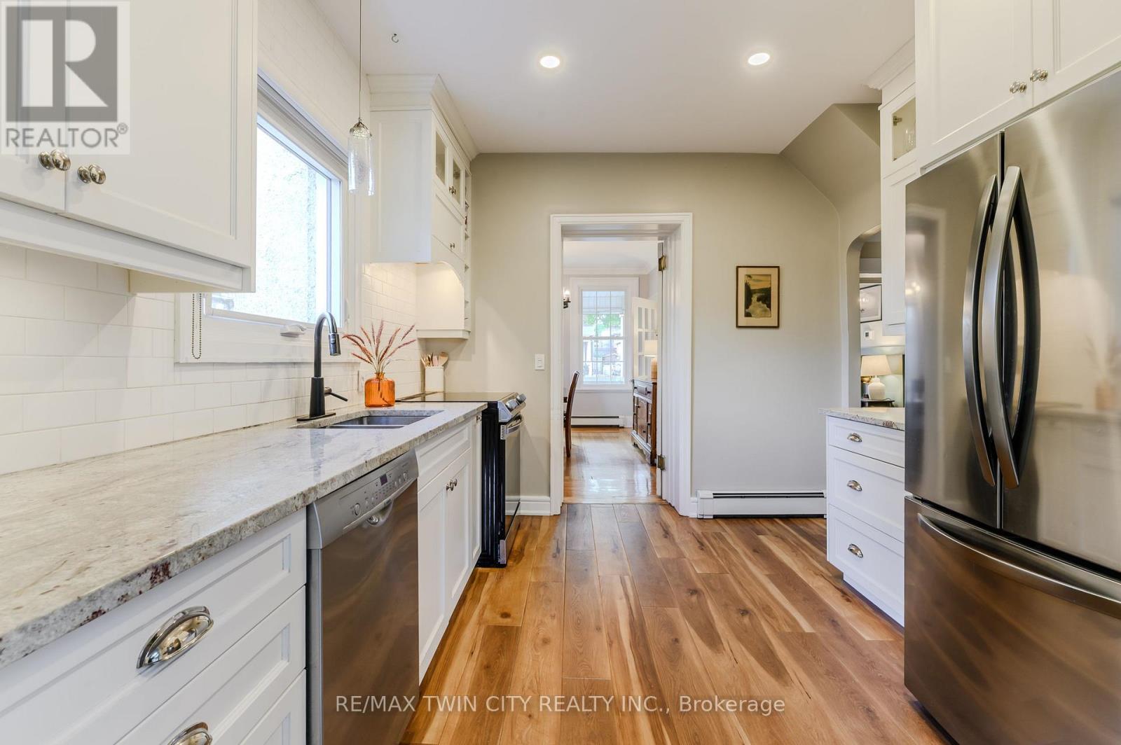 35 Egerton Street, Brantford, Ontario  N3T 4L4 - Photo 14 - X12507508