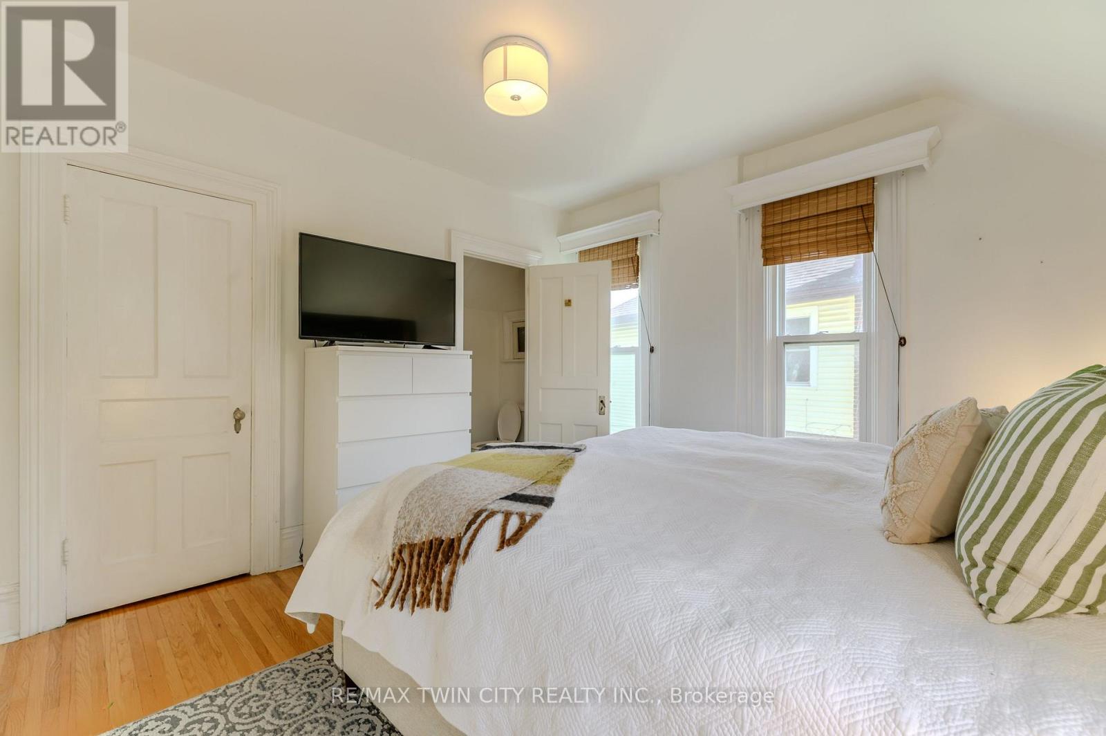 35 Egerton Street, Brantford, Ontario  N3T 4L4 - Photo 20 - X12507508