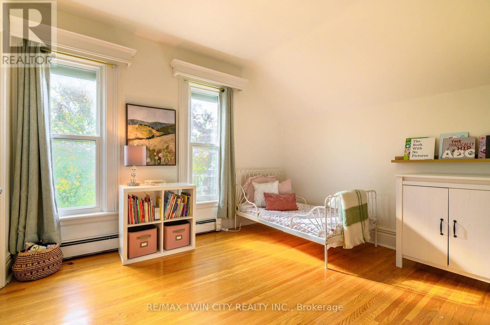 35 Egerton Street, Brantford, Ontario  N3T 4L4 - Photo 24 - X12507508