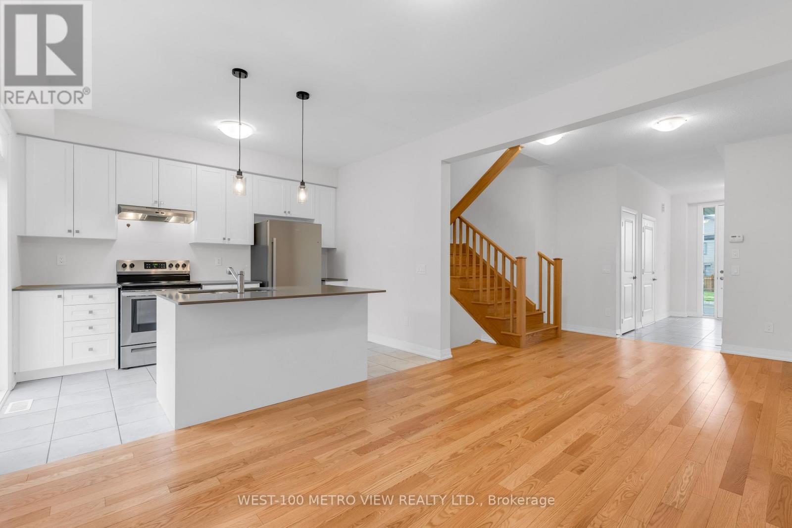 337 Provident Way, Hamilton (Mount Hope), Ontario  L0R 1W0 - Photo 10 - X12507558