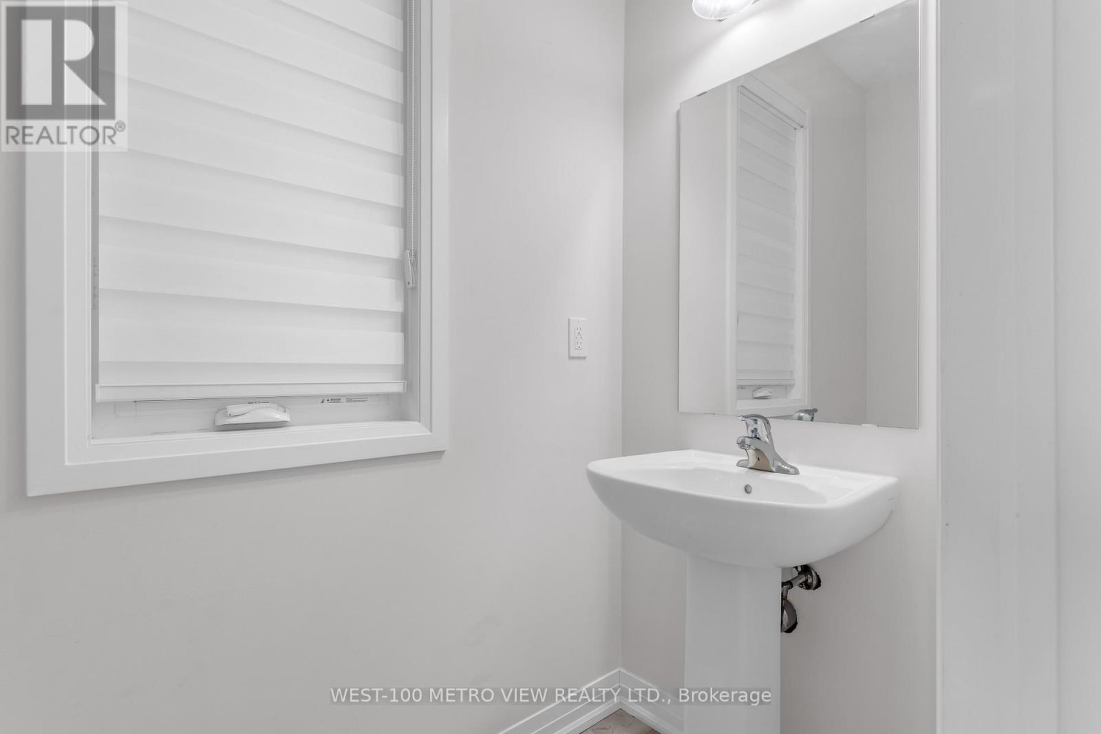 337 Provident Way, Hamilton (Mount Hope), Ontario  L0R 1W0 - Photo 6 - X12507558