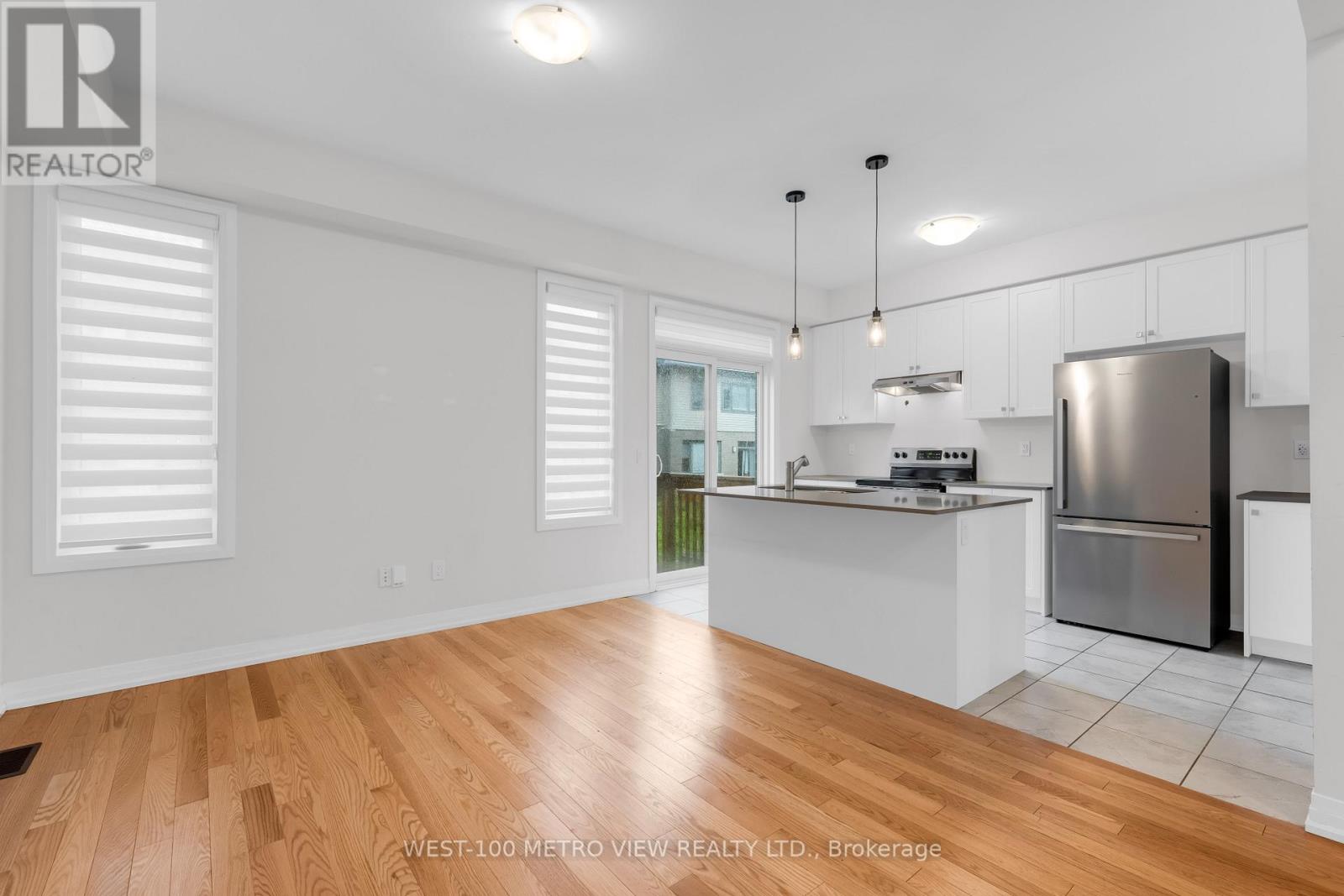 337 Provident Way, Hamilton (Mount Hope), Ontario  L0R 1W0 - Photo 9 - X12507558