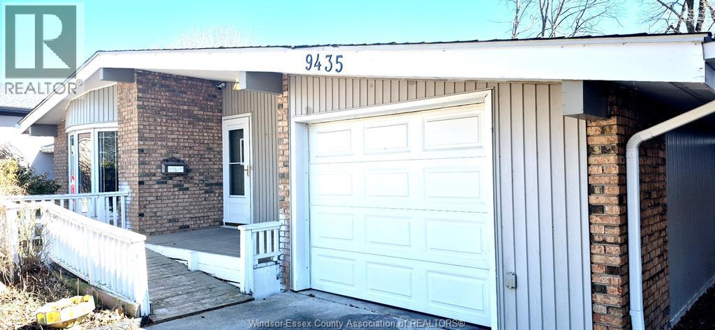 9435 Ridge Road, Windsor, Ontario N8R 1G5 - Photo 2 - 25027902