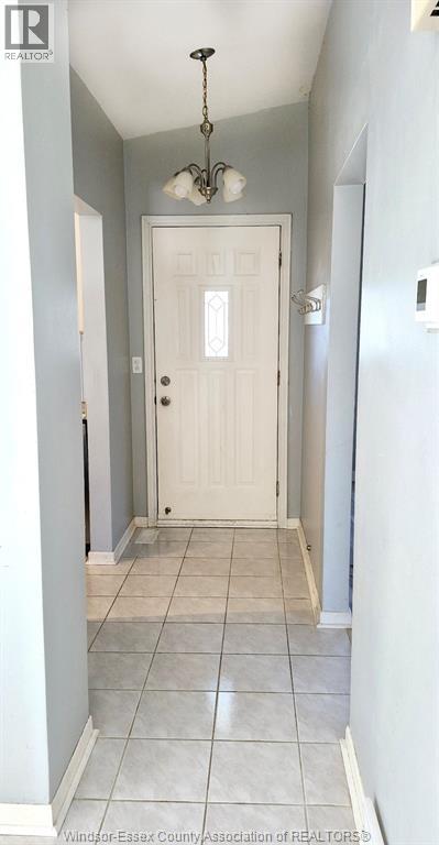 9435 Ridge Road, Windsor, Ontario N8R 1G5 - Photo 4 - 25027902