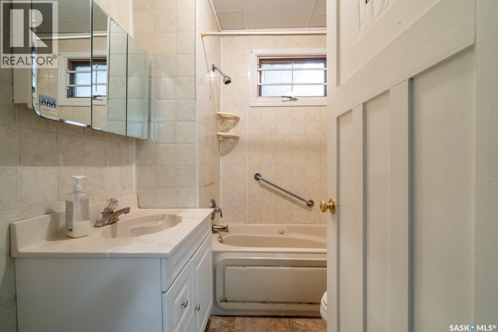 1535 Victoria Avenue, Regina, Saskatchewan  S4P 0P6 - Photo 20 - SK020193