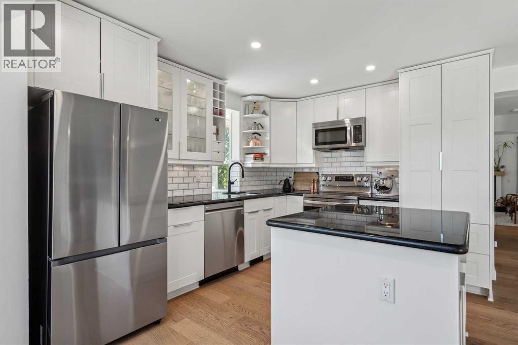 4 Coach Ridge Close Sw, Calgary, Alberta  T3H 1J1 - Photo 21 - A2259768