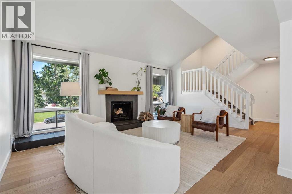 4 Coach Ridge Close Sw, Calgary, Alberta  T3H 1J1 - Photo 6 - A2259768