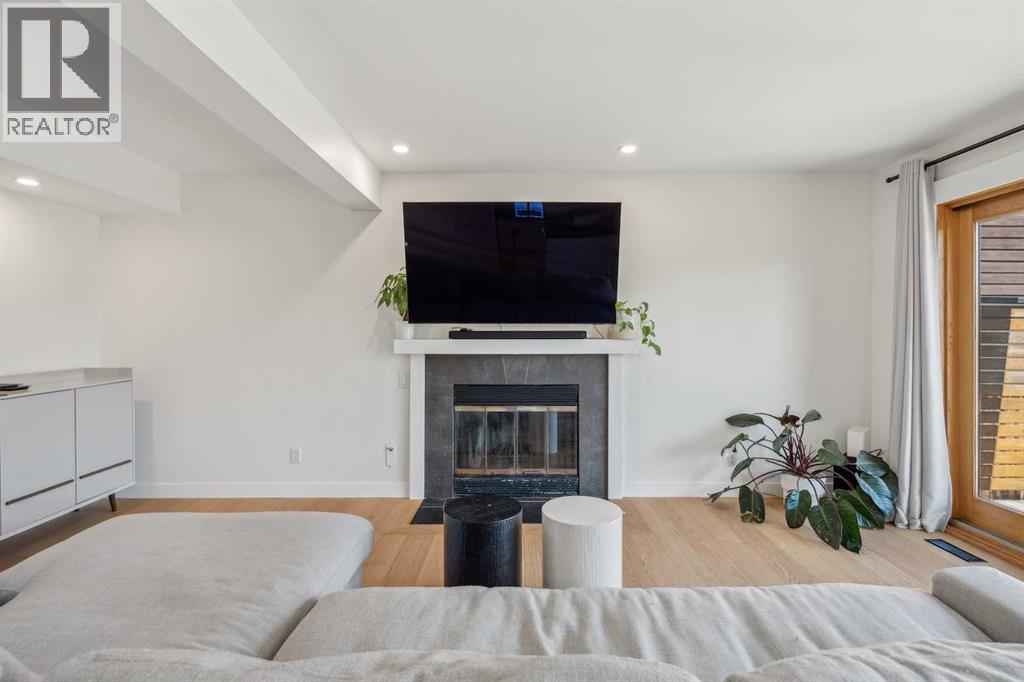 4 Coach Ridge Close Sw, Calgary, Alberta  T3H 1J1 - Photo 14 - A2259768