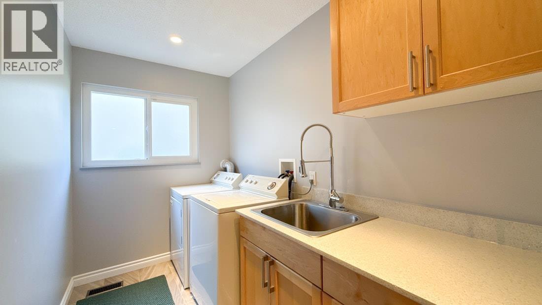 11879 220 Street, Maple Ridge, British Columbia  V2X 5P9 - Photo 17 - R3053013