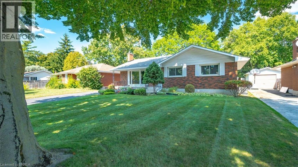 73 Pusey Boulevard, Brantford, Ontario  N3R 2S4 - Photo 2 - 40785179