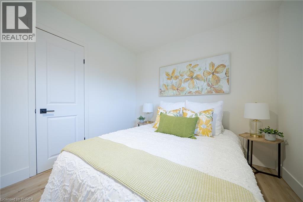 37 Rowanwood Avenue, Brantford, Ontario  N3S 7C1 - Photo 11 - 40785062