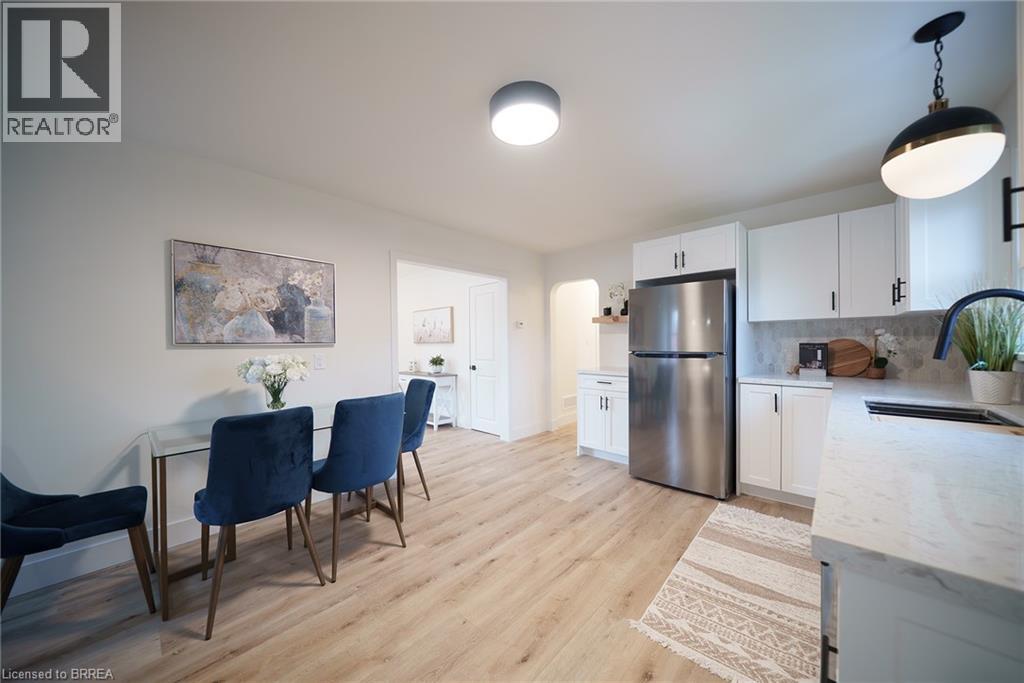 37 Rowanwood Avenue, Brantford, Ontario  N3S 7C1 - Photo 8 - 40785062