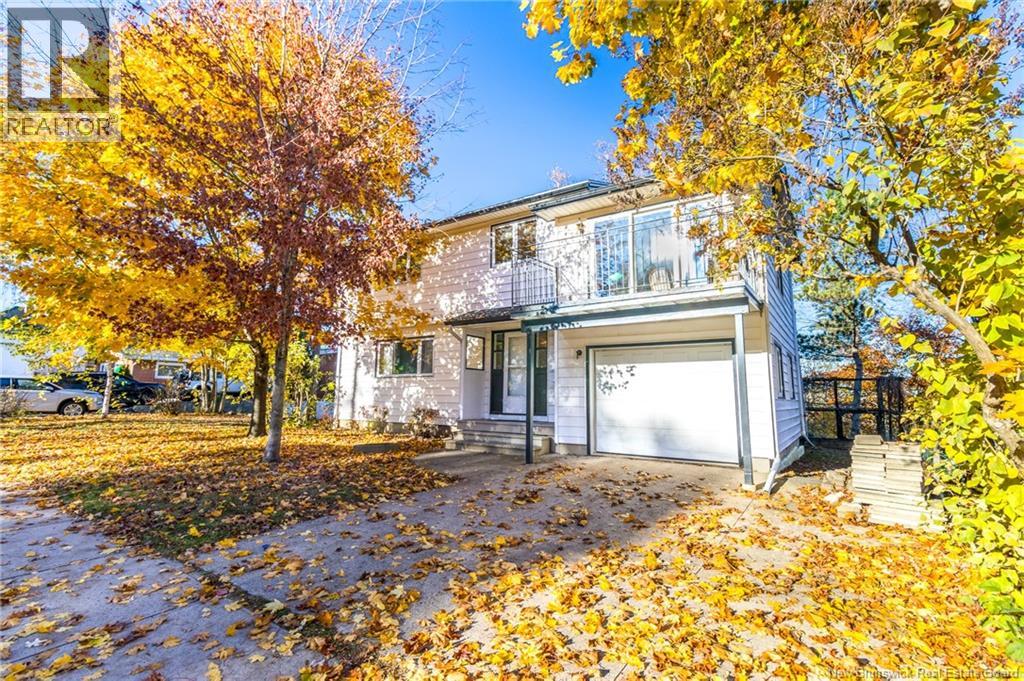 295 Montgomery Street, Fredericton, New Brunswick  E3B 2X2 - Photo 1 - NB129566