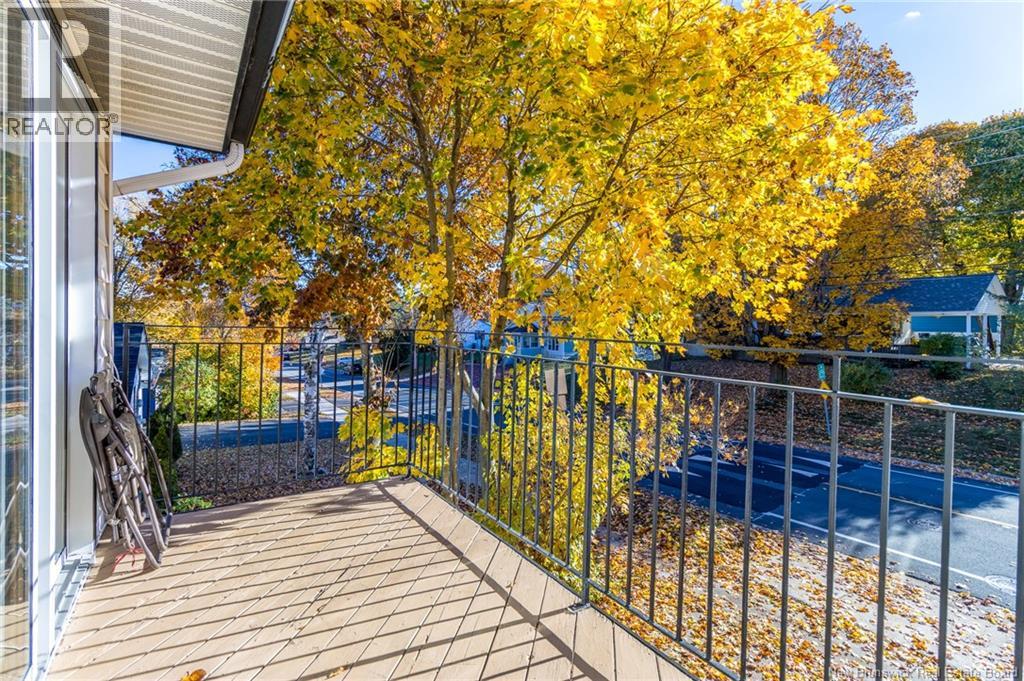 295 Montgomery Street, Fredericton, New Brunswick  E3B 2X2 - Photo 2 - NB129566