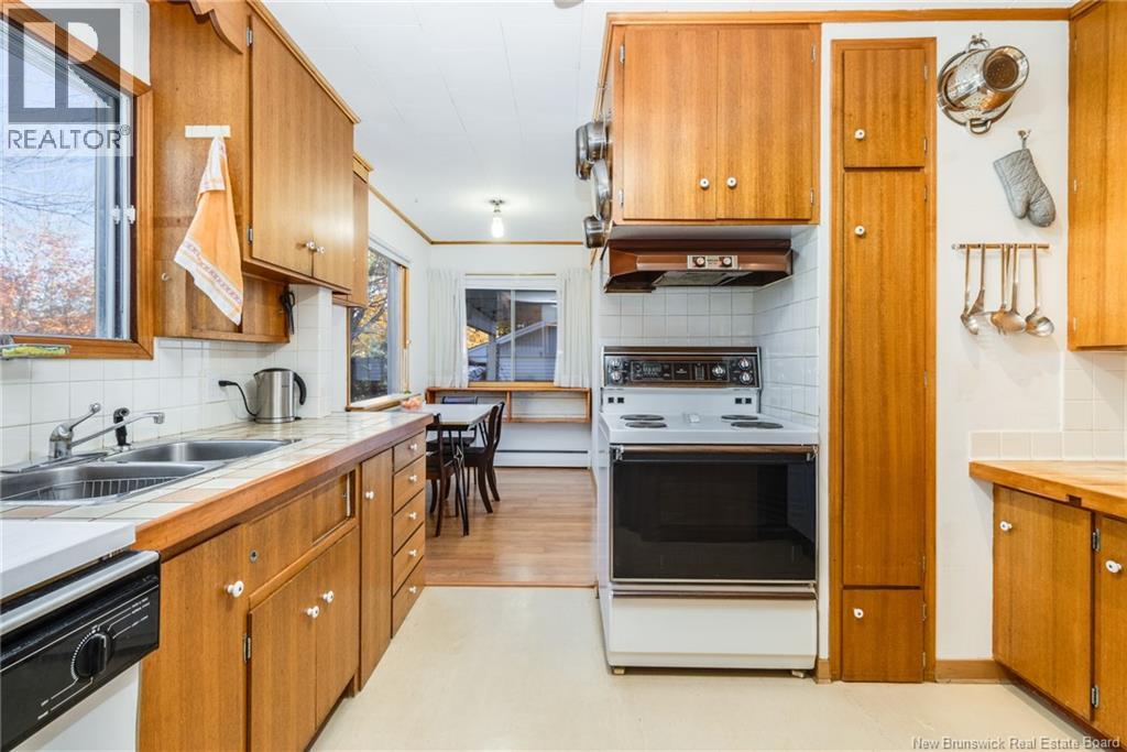 295 Montgomery Street, Fredericton, New Brunswick  E3B 2X2 - Photo 25 - NB129566
