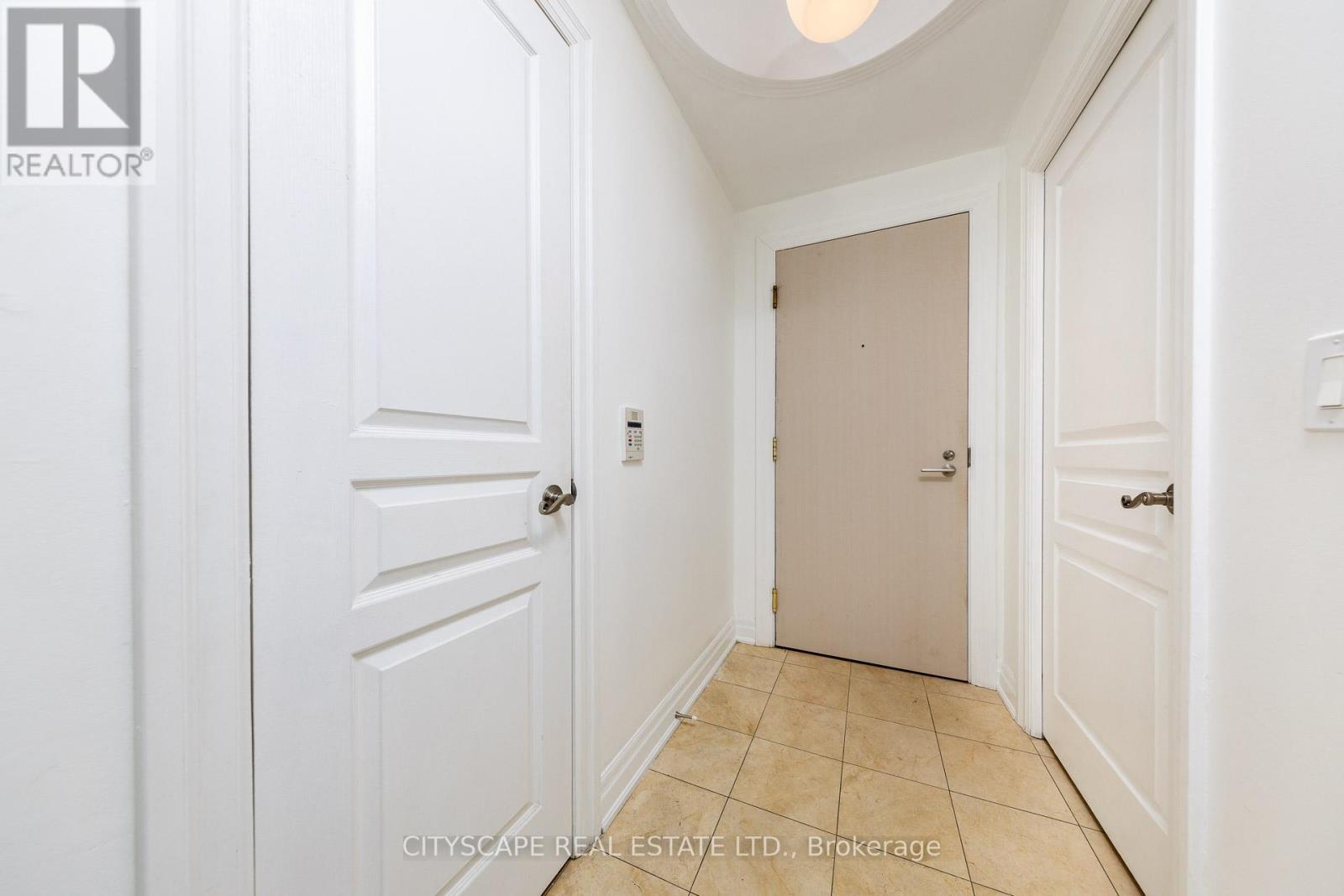 1607 - 2087 Lake Shore Boulevard W, Toronto, Ontario  M8V 4G3 - Photo 4 - W12507420