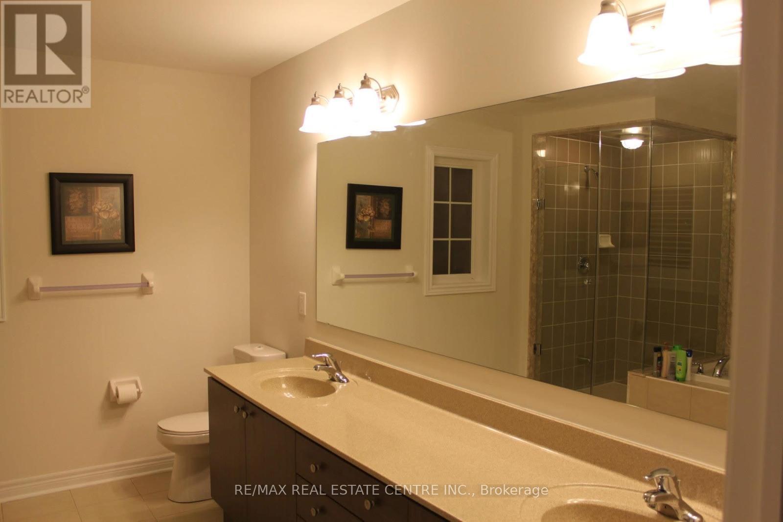 7 Durango Drive, Brampton, Ontario  L4X 2Z2 - Photo 13 - W12497740