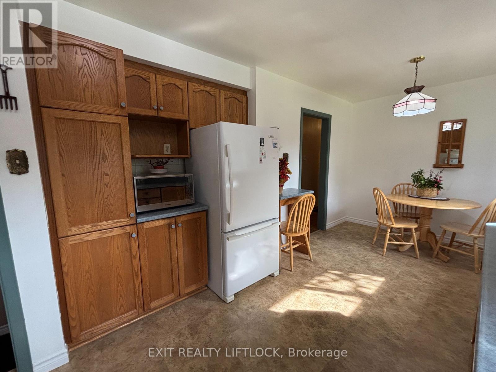 1276 Beavis Boulevard, Selwyn, Ontario  K0L 1H0 - Photo 14 - X12443790