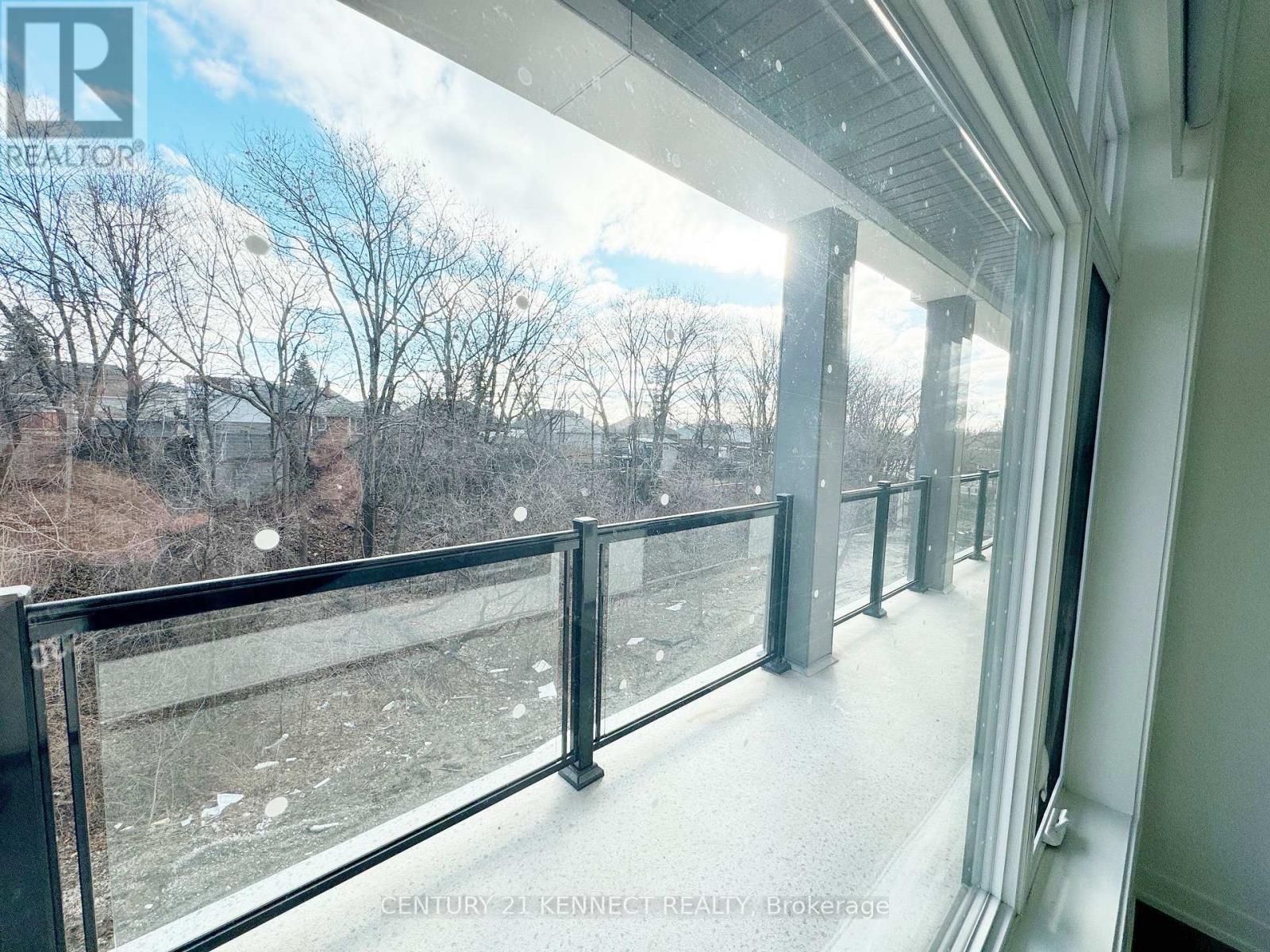 202 - 135 Canon Jackson Drive, Toronto, Ontario  M6M 0C3 - Photo 15 - W12506990