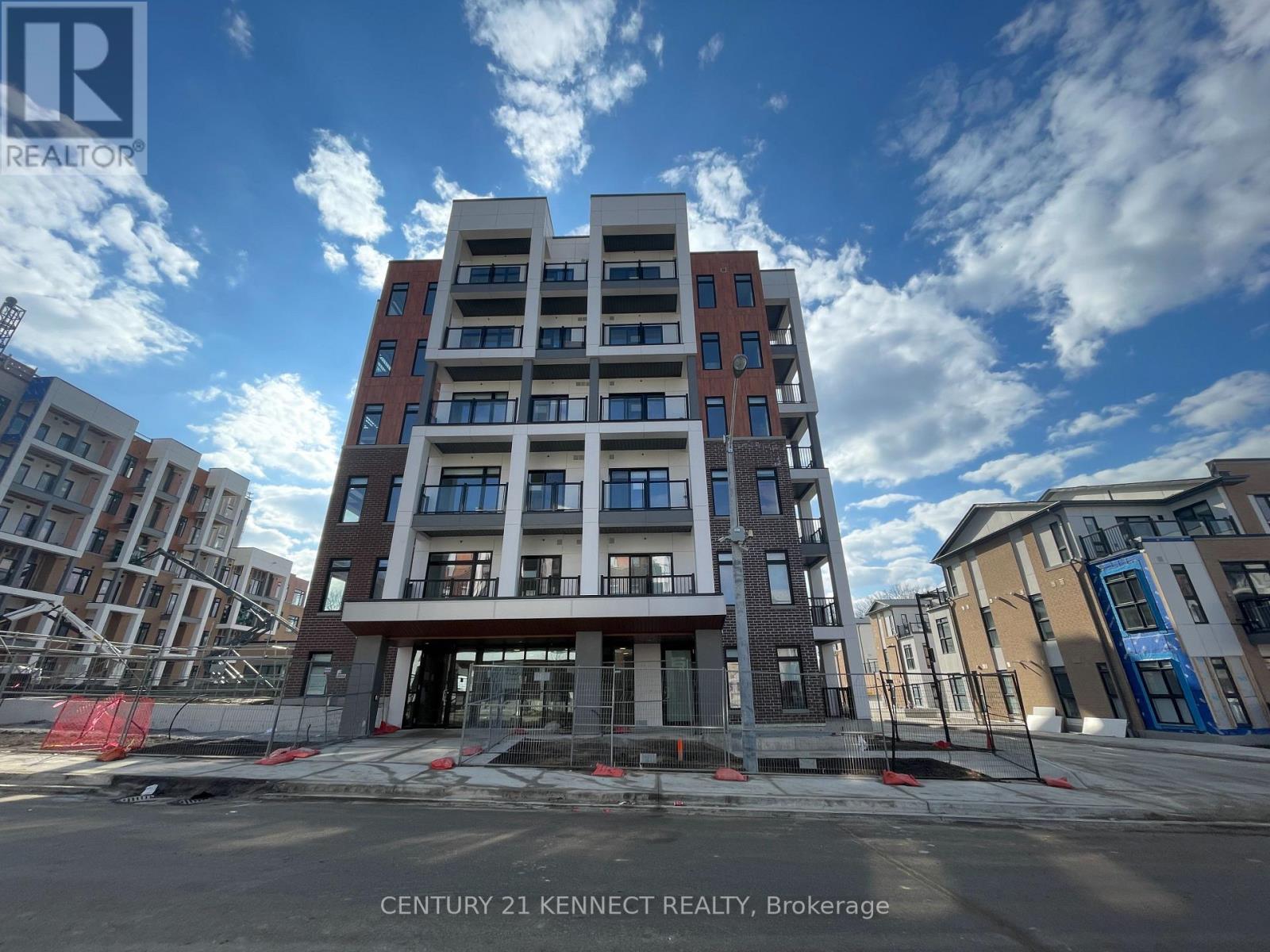 202 - 135 CANON JACKSON DRIVE, Toronto, Ontario