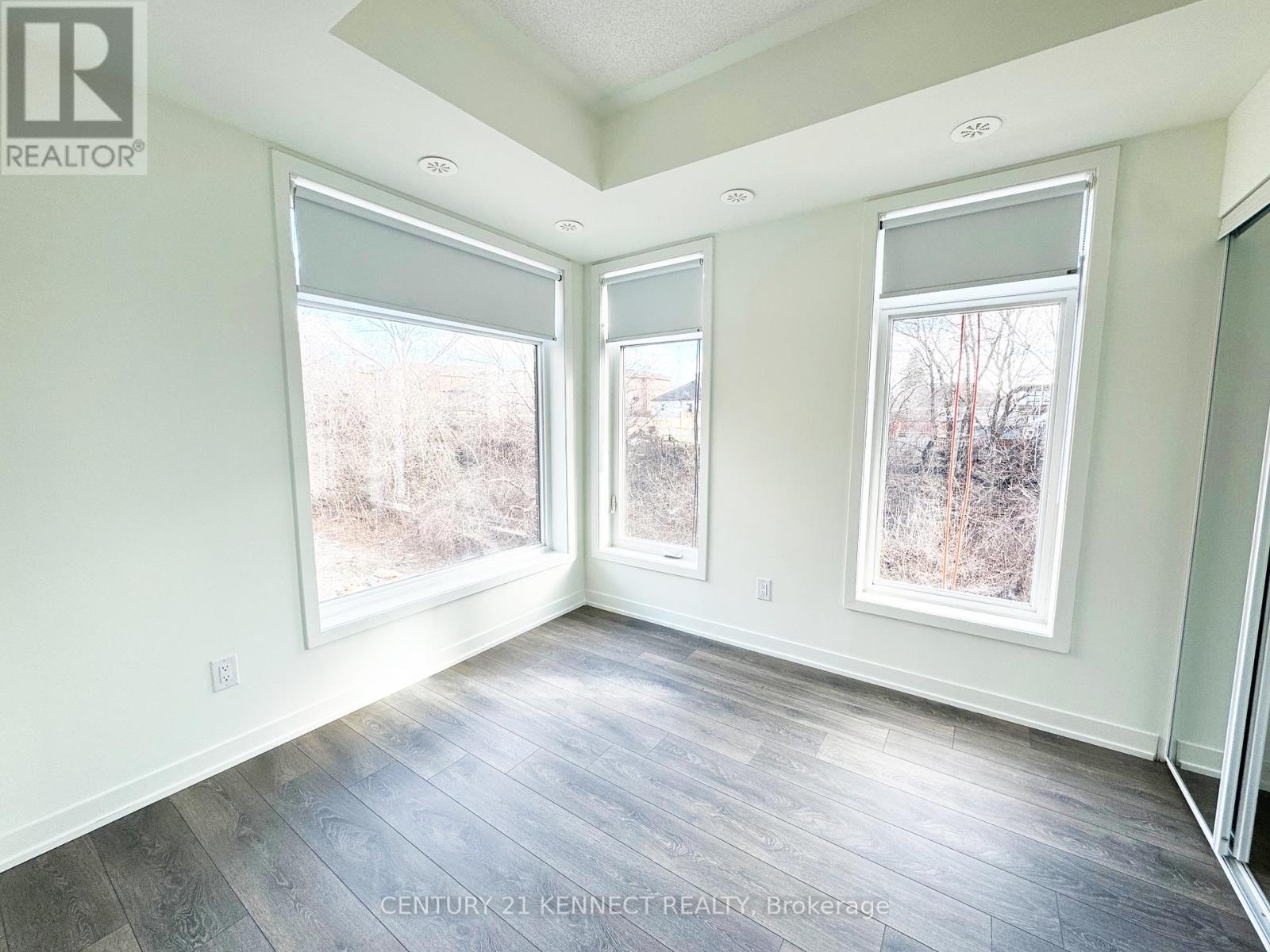 202 - 135 Canon Jackson Drive, Toronto, Ontario  M6M 0C3 - Photo 13 - W12506990