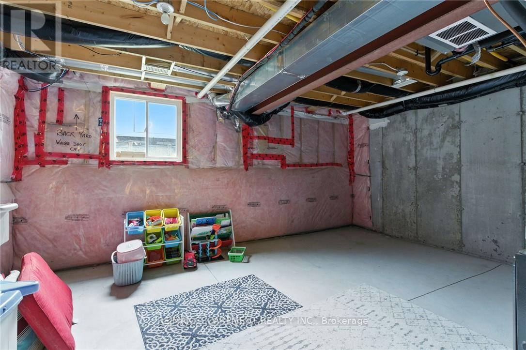 24 - 377 Glancaster Road, Hamilton, Ontario  L9G 0G4 - Photo 38 - X12476235