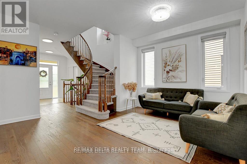 370 Aquaview Drive, Ottawa, Ontario K4A 5K5 - Photo 4 - X12424988