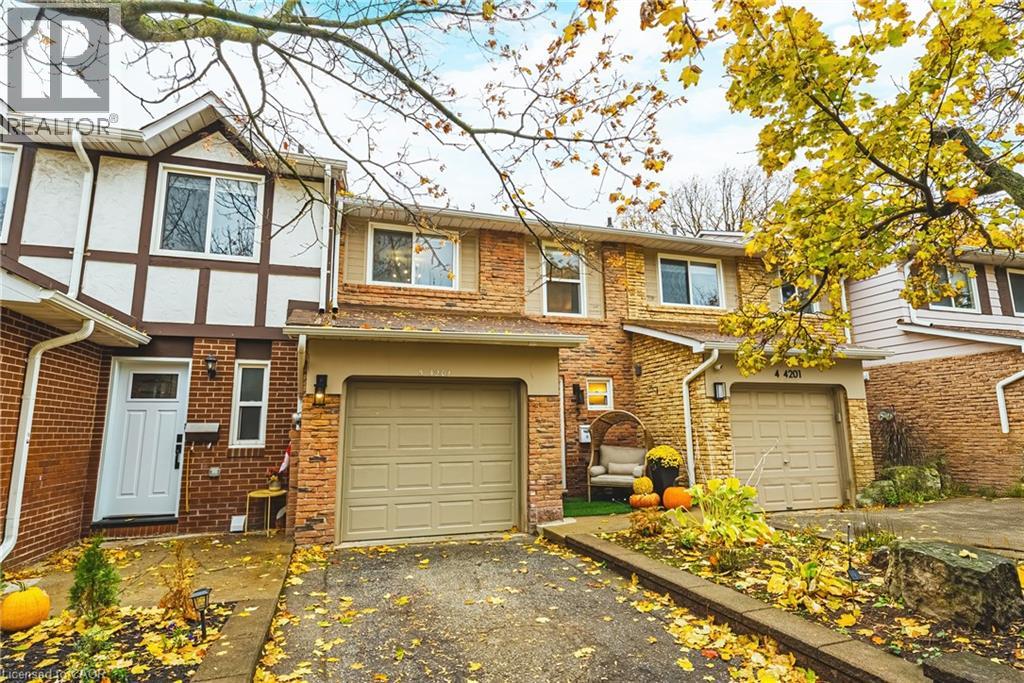 4201 Longmoor Drive Unit# 5, Burlington, Ontario  L7L 5J9 - Photo 1 - 40785026