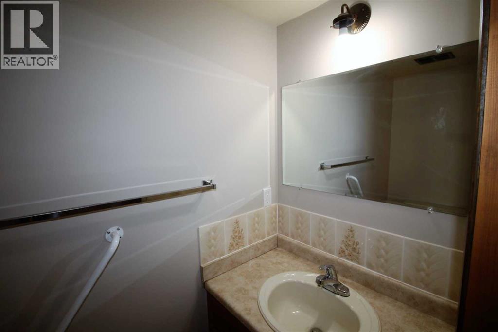 107 7a Avenue S, Lethbridge, Alberta  T1J 1N3 - Photo 10 - A2266362