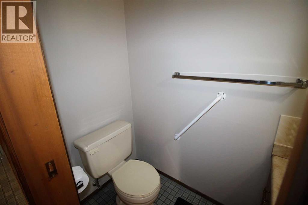 107 7a Avenue S, Lethbridge, Alberta  T1J 1N3 - Photo 11 - A2266362