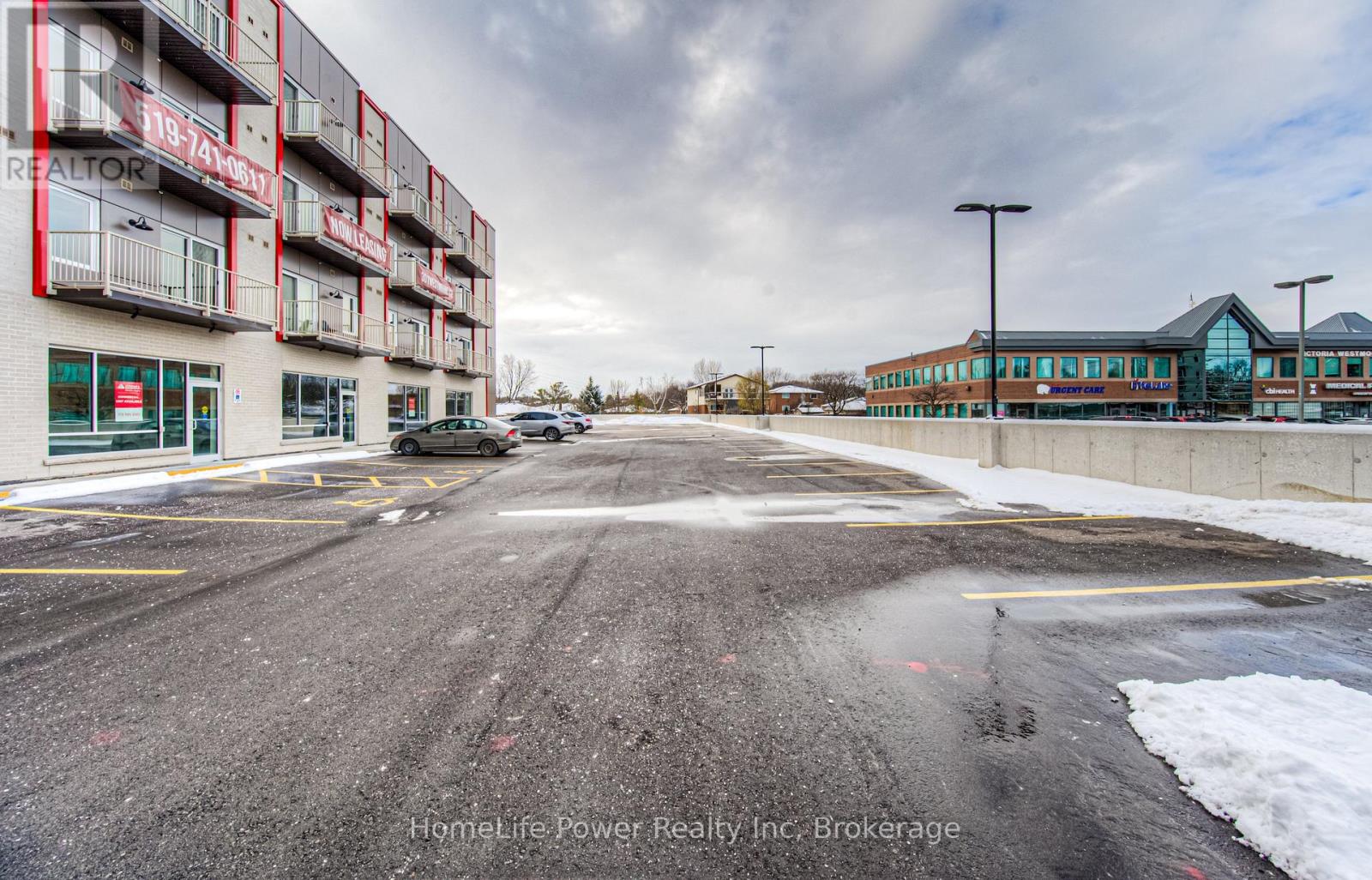 316 - 301 Westmount Road, Kitchener, Ontario  N2M 5M9 - Photo 5 - X12507842