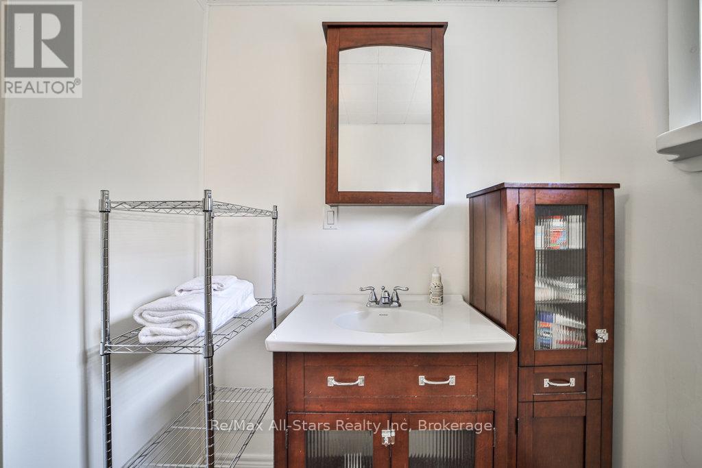 410 Etwell Road, Huntsville, Ontario  P1H 2J2 - Photo 23 - X12507884