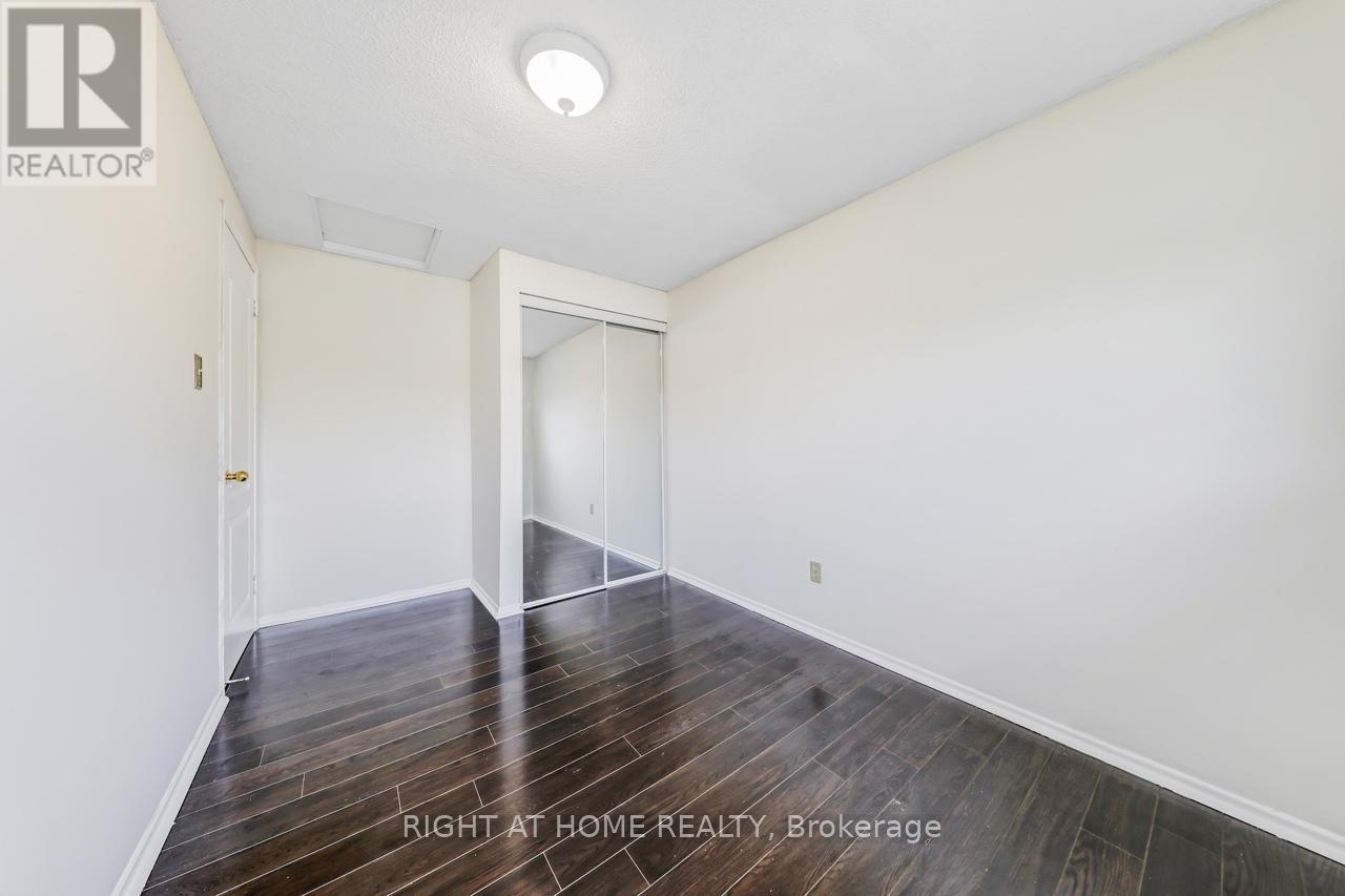 9 - 9 Ashton Crescent, Brampton, Ontario  L6S 3J9 - Photo 10 - W12280726