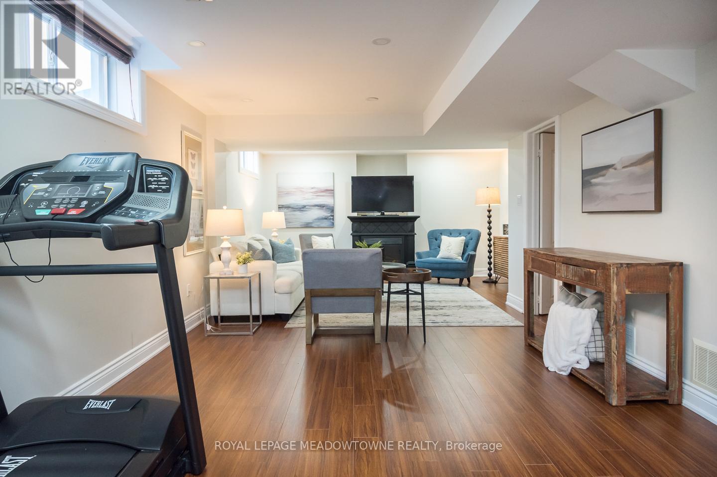 371 Alexander Crescent, Milton, Ontario  L9T 6K7 - Photo 25 - W12400228