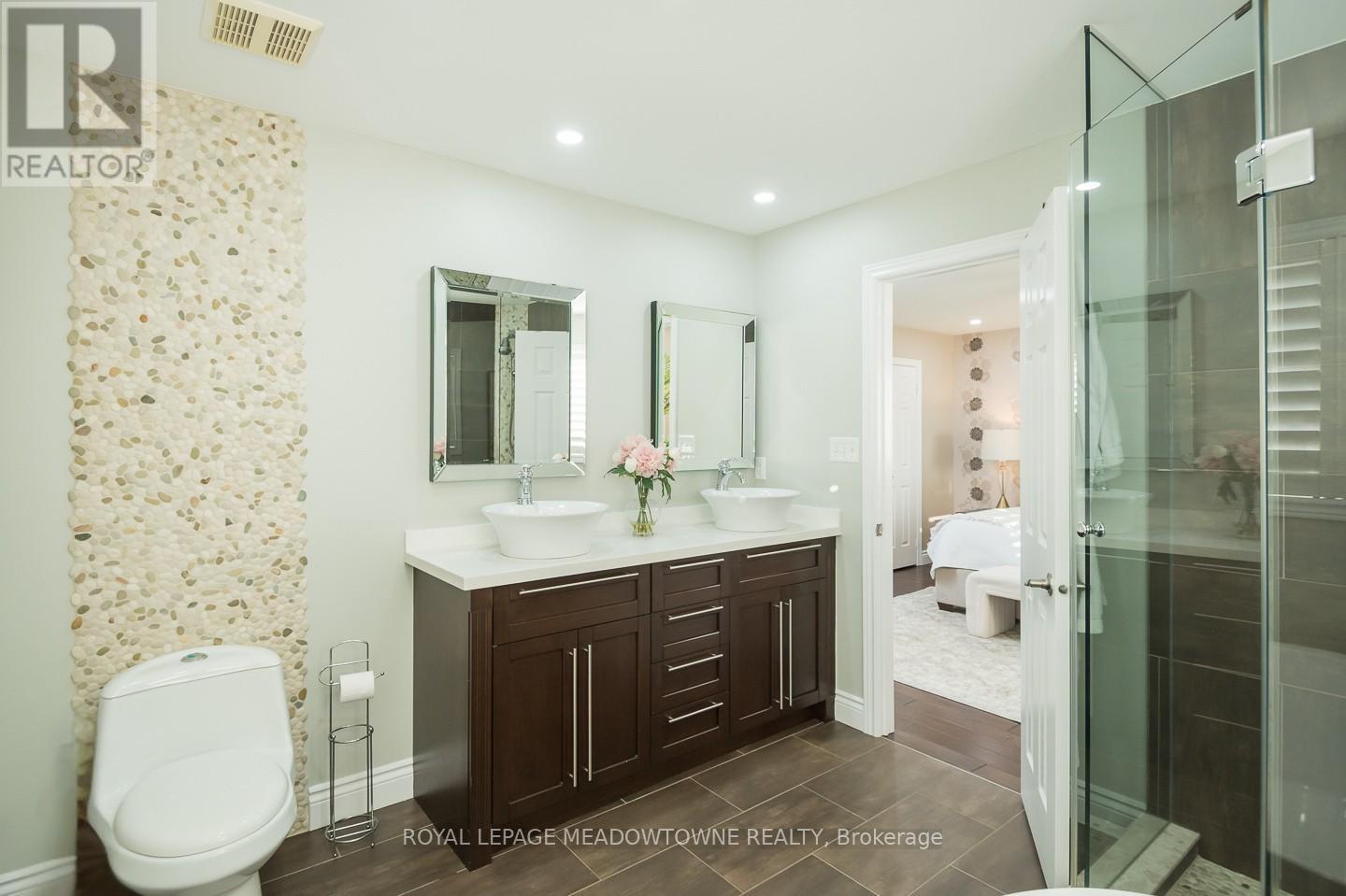 371 Alexander Crescent, Milton, Ontario  L9T 6K7 - Photo 15 - W12400228