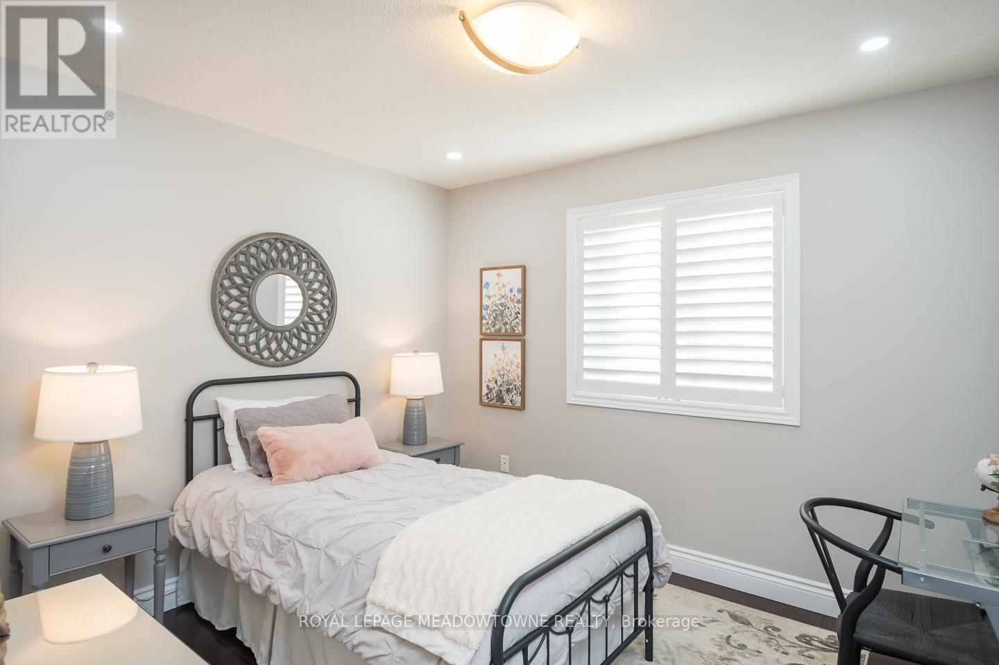 371 Alexander Crescent, Milton, Ontario  L9T 6K7 - Photo 20 - W12400228