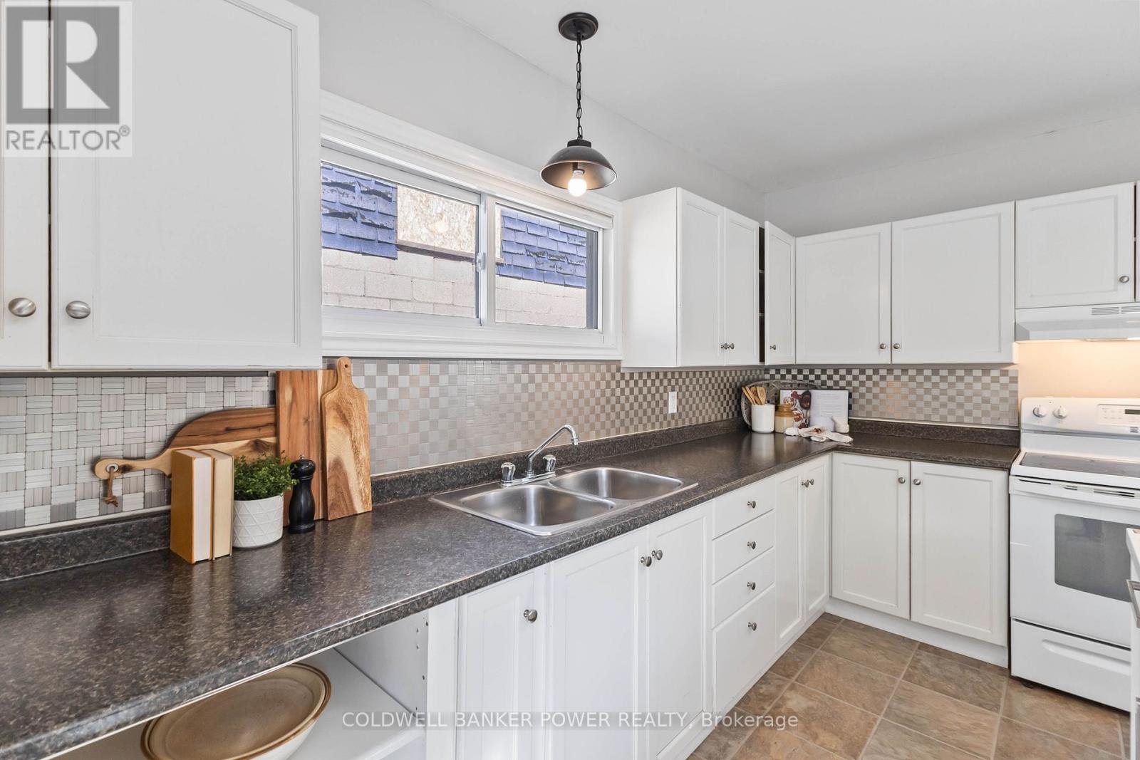 61 Brookside Street, London South, Ontario  N5Z 3J6 - Photo 22 - X12508054