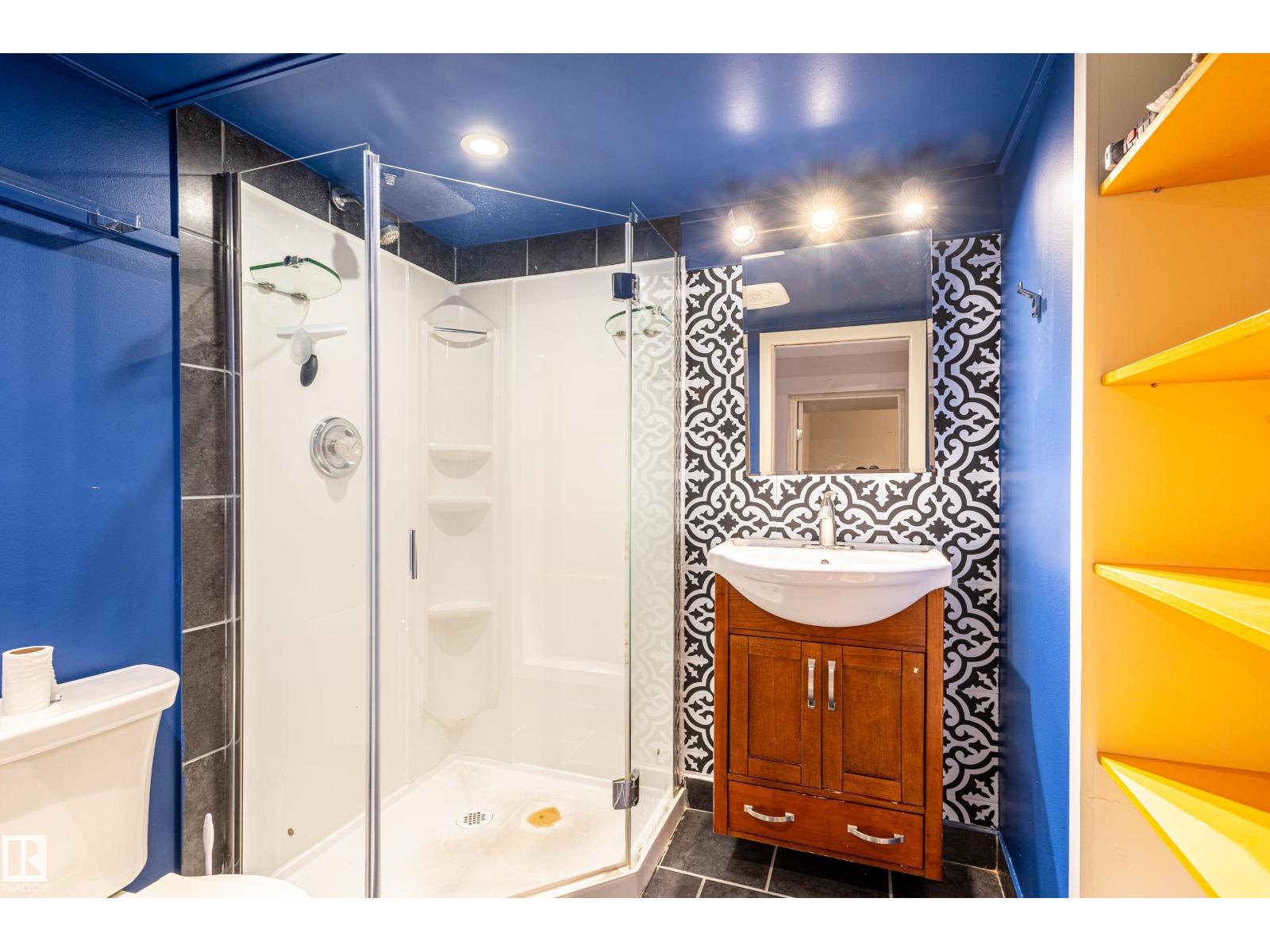 11923 90 St Nw, Edmonton, Alberta  T5B 3Y8 - Photo 12 - E4464646