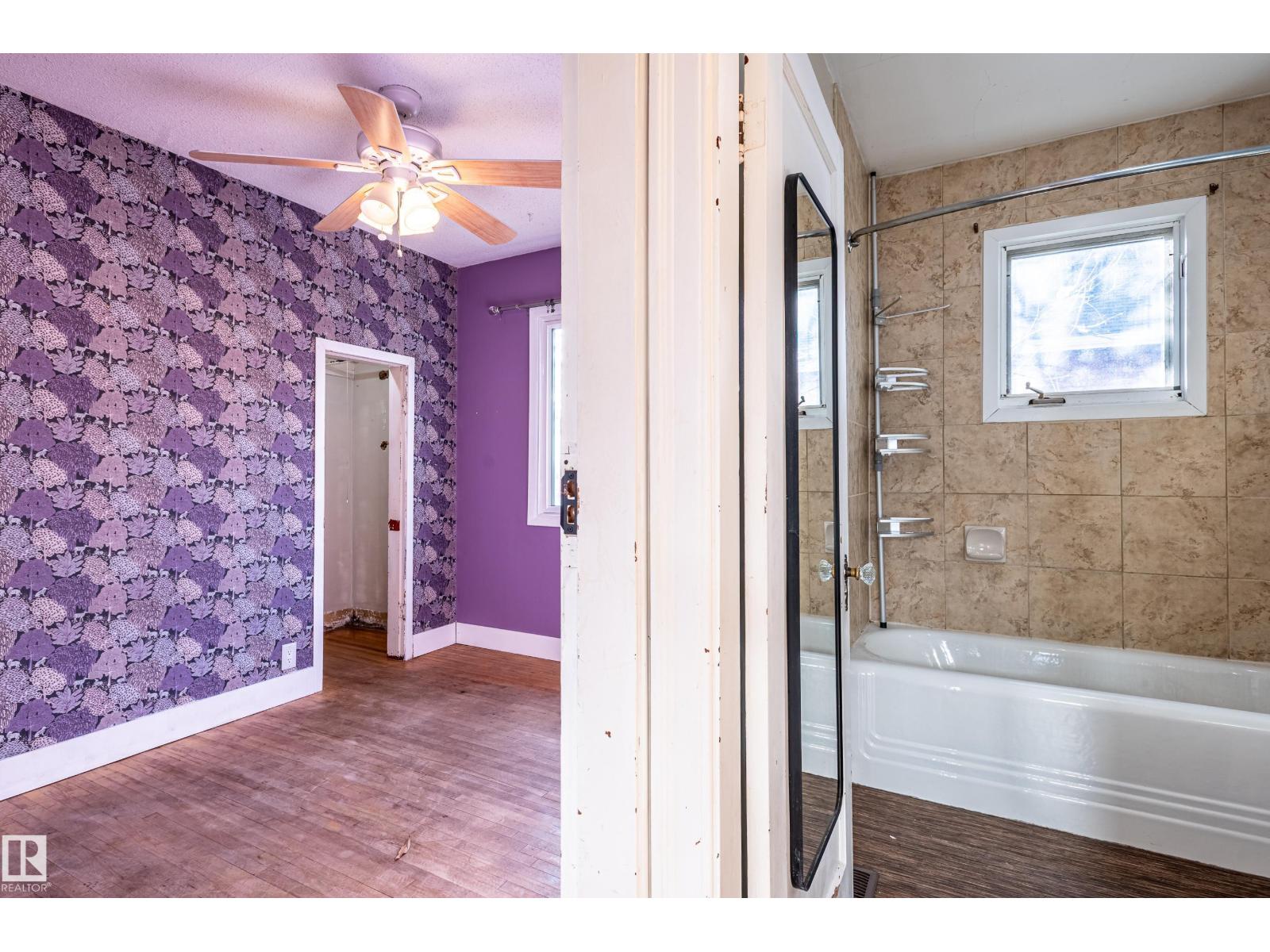 11923 90 St Nw, Edmonton, Alberta  T5B 3Y8 - Photo 8 - E4464646