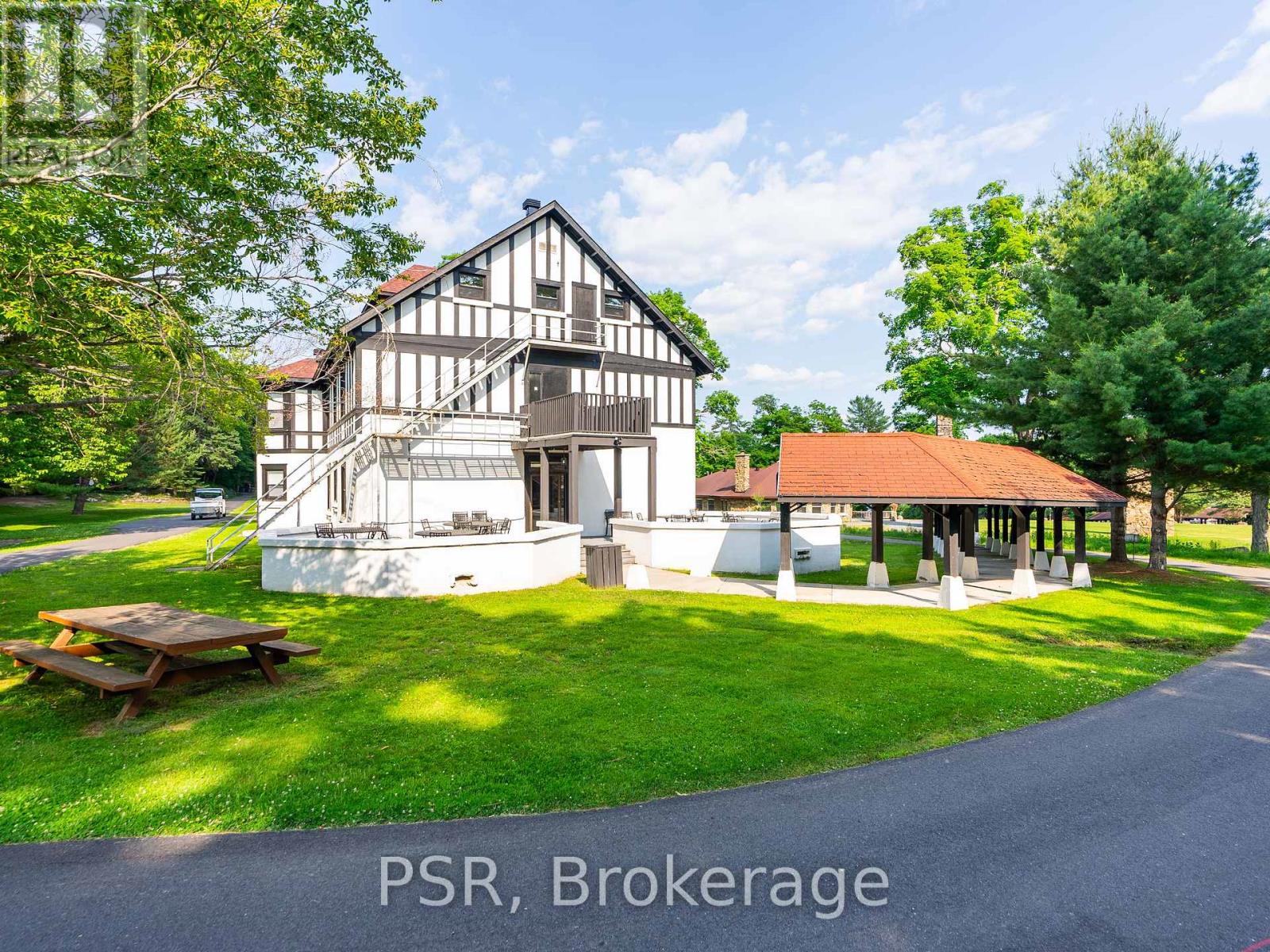 117 - 12 Bigwin Island, Lake Of Bays, Ontario  P0B 1A0 - Photo 42 - X12220338