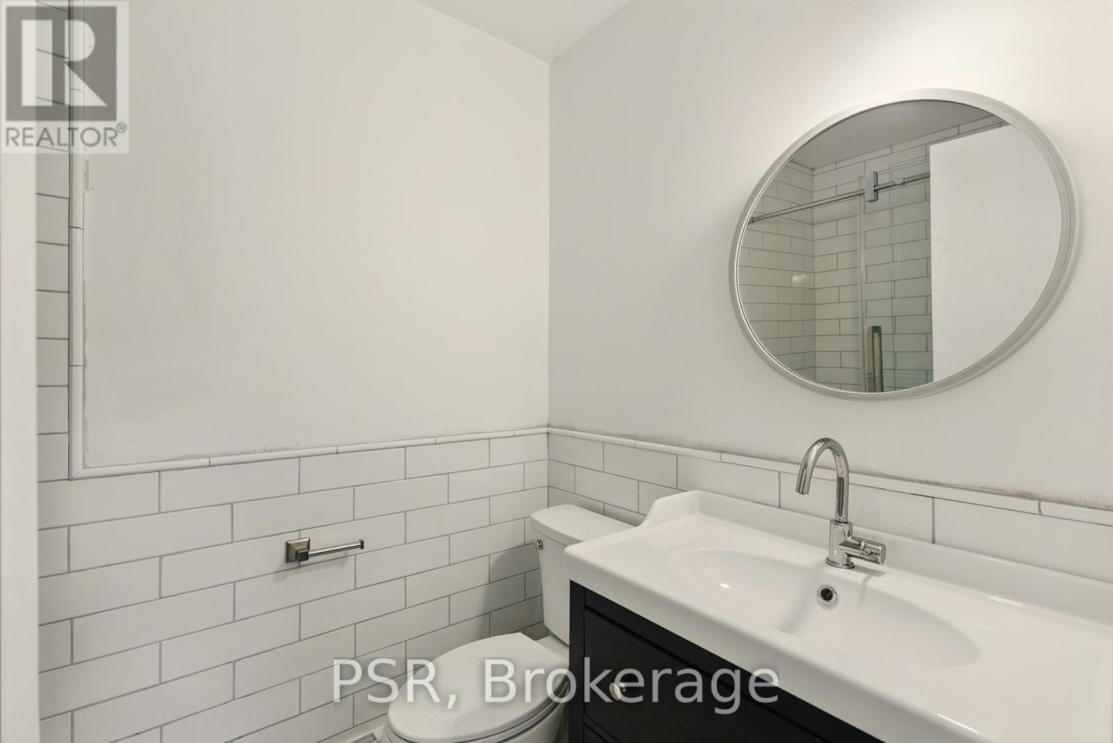 117 - 12 Bigwin Island, Lake Of Bays, Ontario  P0B 1A0 - Photo 9 - X12220338